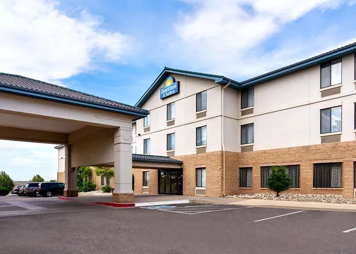 Days Inn & Suites By Wyndham Denver International Airport